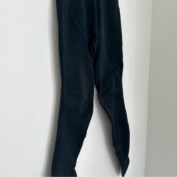 Lululemon Ebb To Street Leggings Bottom Perforation Deep Teal Emerald Size 2 - Picture 4 of 8